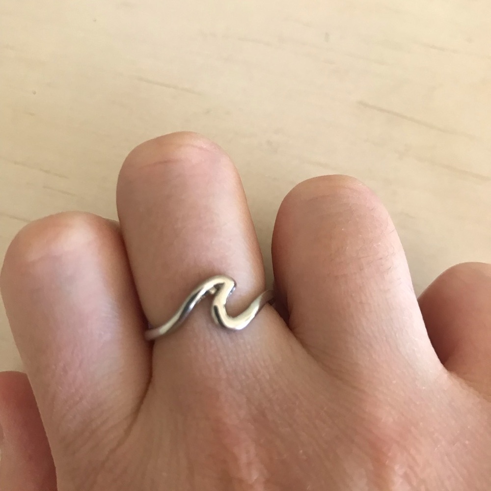 Wave ring